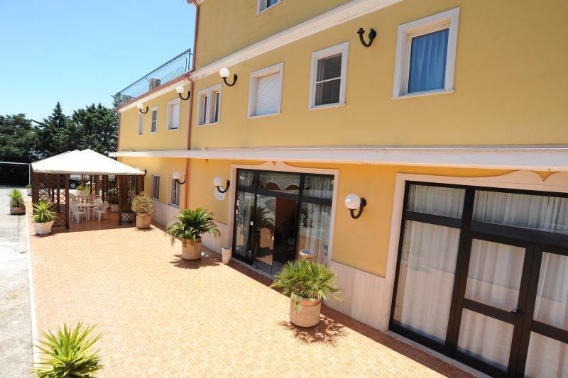 Hotel Garden San Giovanni Rotondo Exterior foto